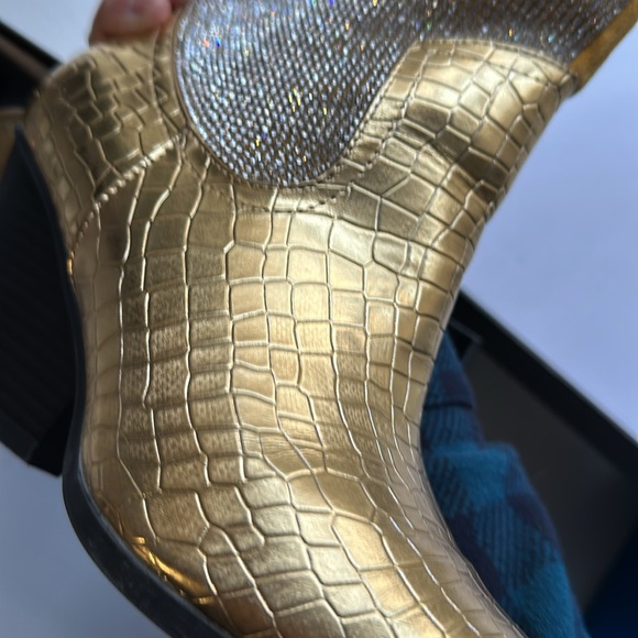 Cape Robbin Zephyr Boot - Picture 6 of 7